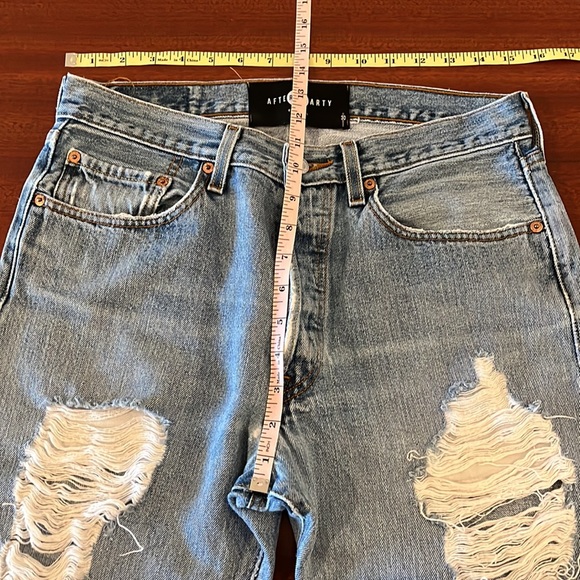 Levi’s Jeans - Picture 2 of 7